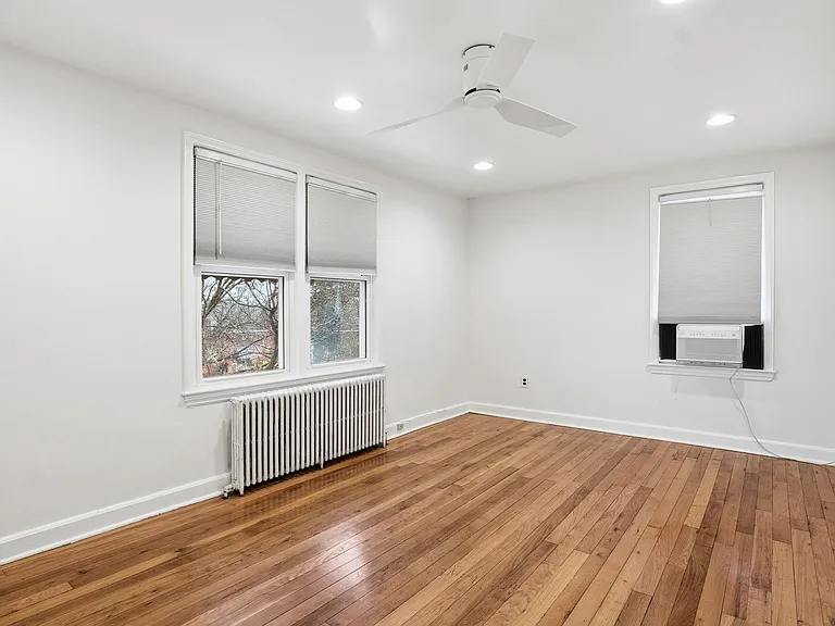 742 Congress St SE — Photo 11