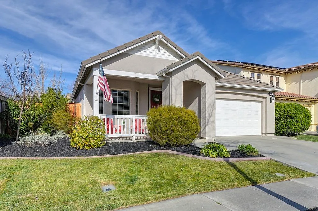3548 Squaw Rd photo 1