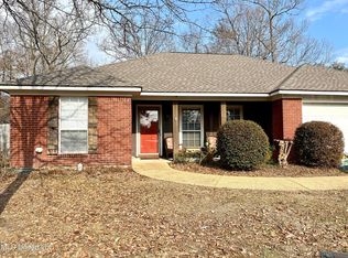 222 Cherrybark Ln, Brandon, MS 39047
