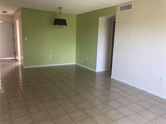 3rd image of 1840 Jefferson Ave