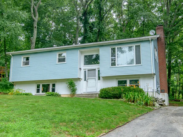 36 Hillwood Drive, East Lyme, CT 06357