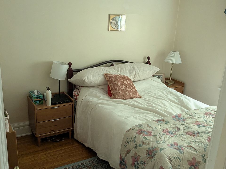 1st image of 78 Caroline St #78