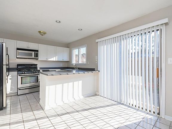 3rd image of 1202 Ashborough Ter SE APT H