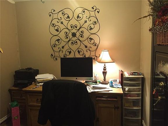 4th image of 2620 Sylvanglen St