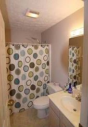3rd image of 1706 Harts View Dr