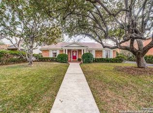 106 Primera Dr, Olmos Park, TX 78212