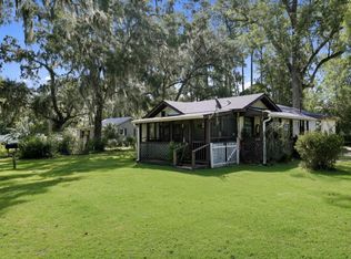 465 E Poncell Dr, Midway, GA 31320