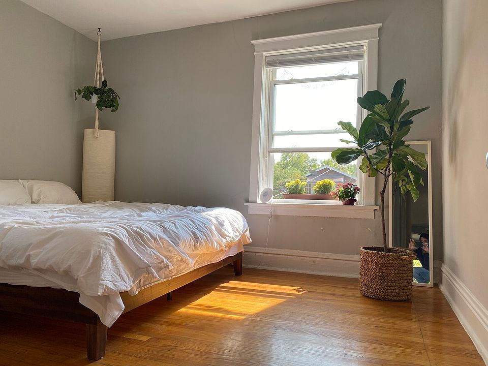 1st image of 4544 Cleveland Ave APT 2E