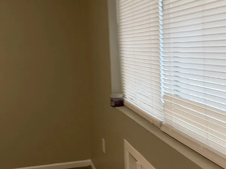 49 Pierpont Rd — Photo 2