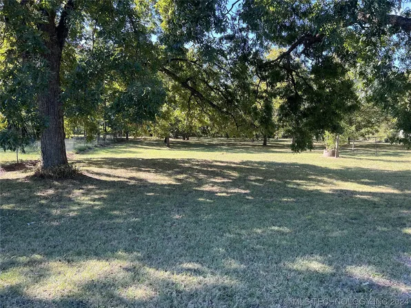 E Mississippi St, Durant, OK 74701
