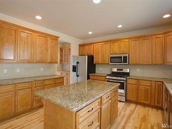 5th image of 15812 SE 262nd Pl