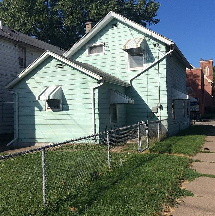 2nd image of 1796 Jackson St
