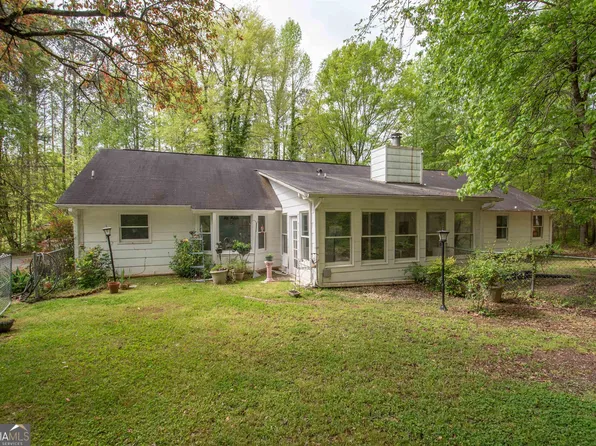 165 Goodman Dr, Fayetteville, GA 30215
