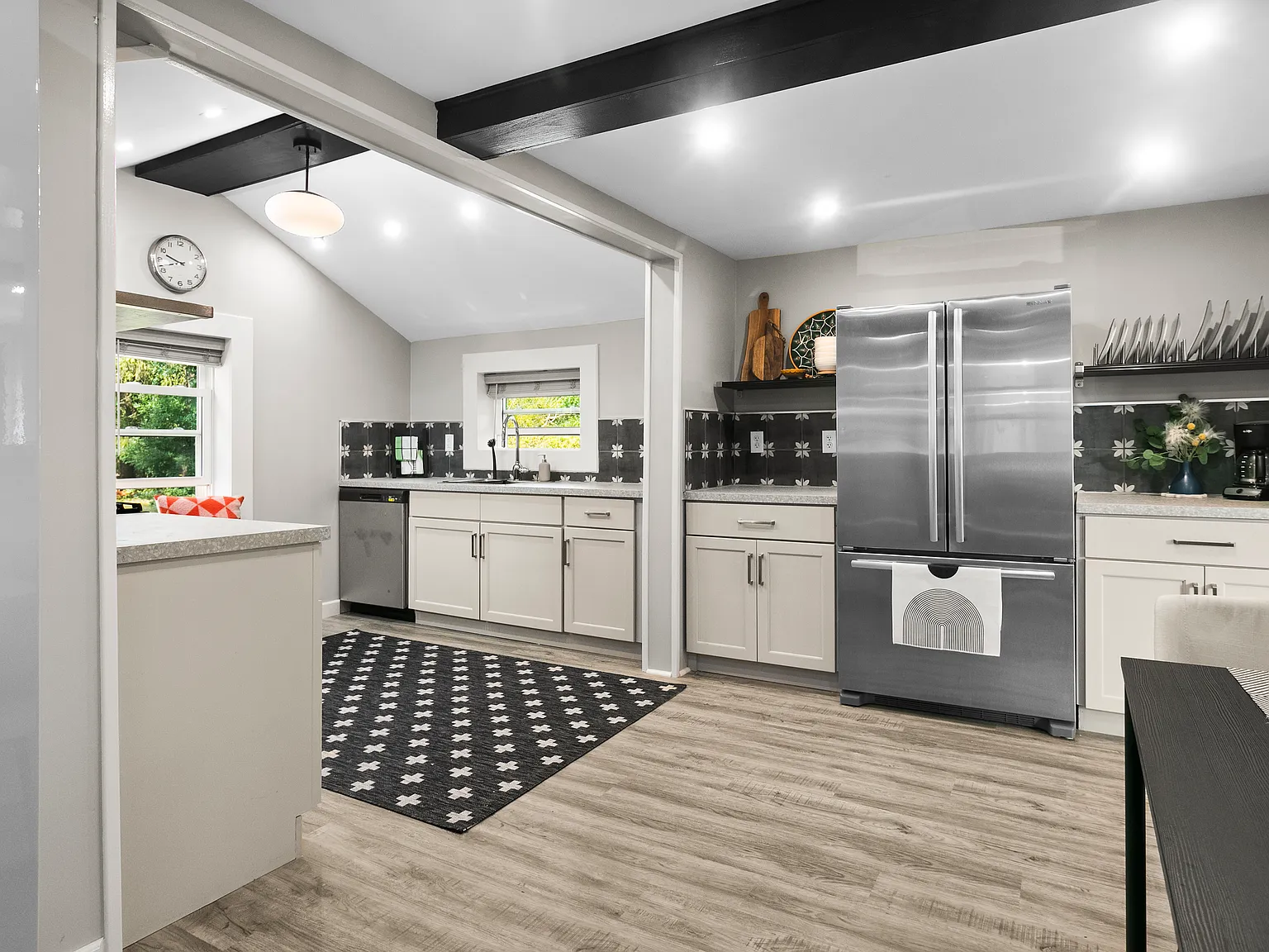 2 bed, 964 sqft, $1,800 — Photo 4