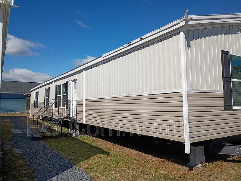 1124 N Bryan Rd #14