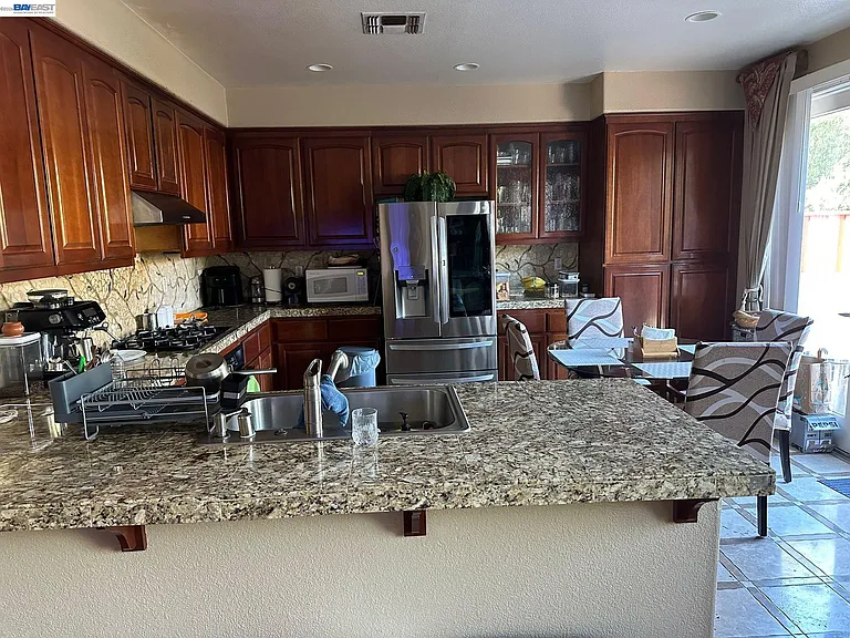 1013 Ridgeview Dr — Photo 7