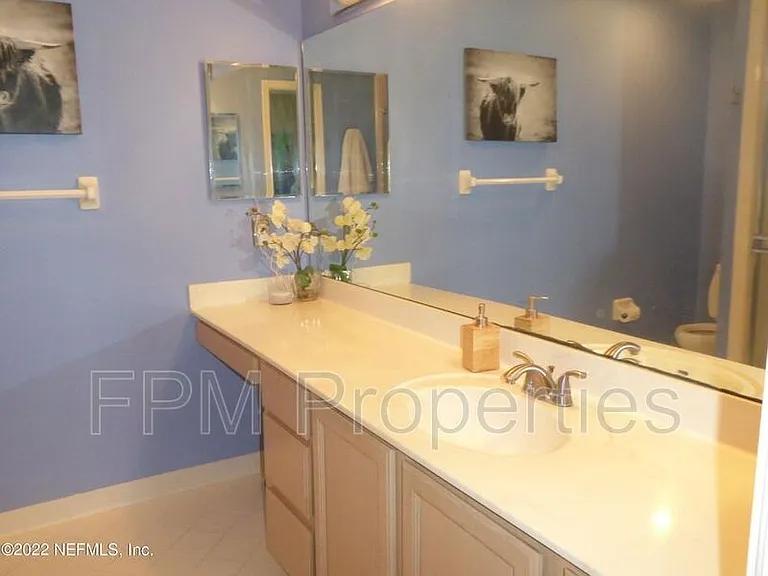 625 11th Ave S — Photo 12