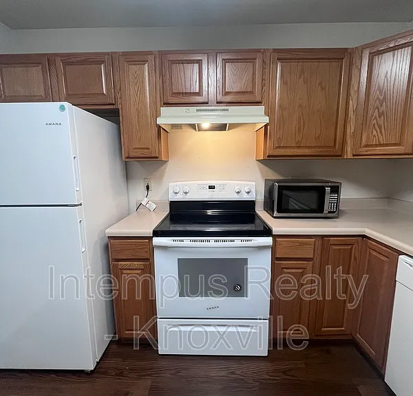 7401 Creek Song Ct — Photo 13