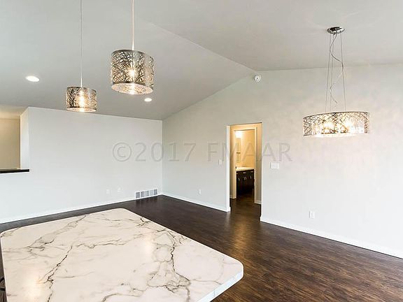 4th image of 1275 5th St NW