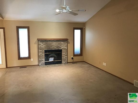 2nd image of 4509 Pin Oak Ct