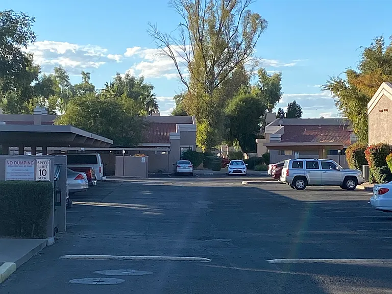 1976 N Lemon Tree Ln #11 — Photo 36