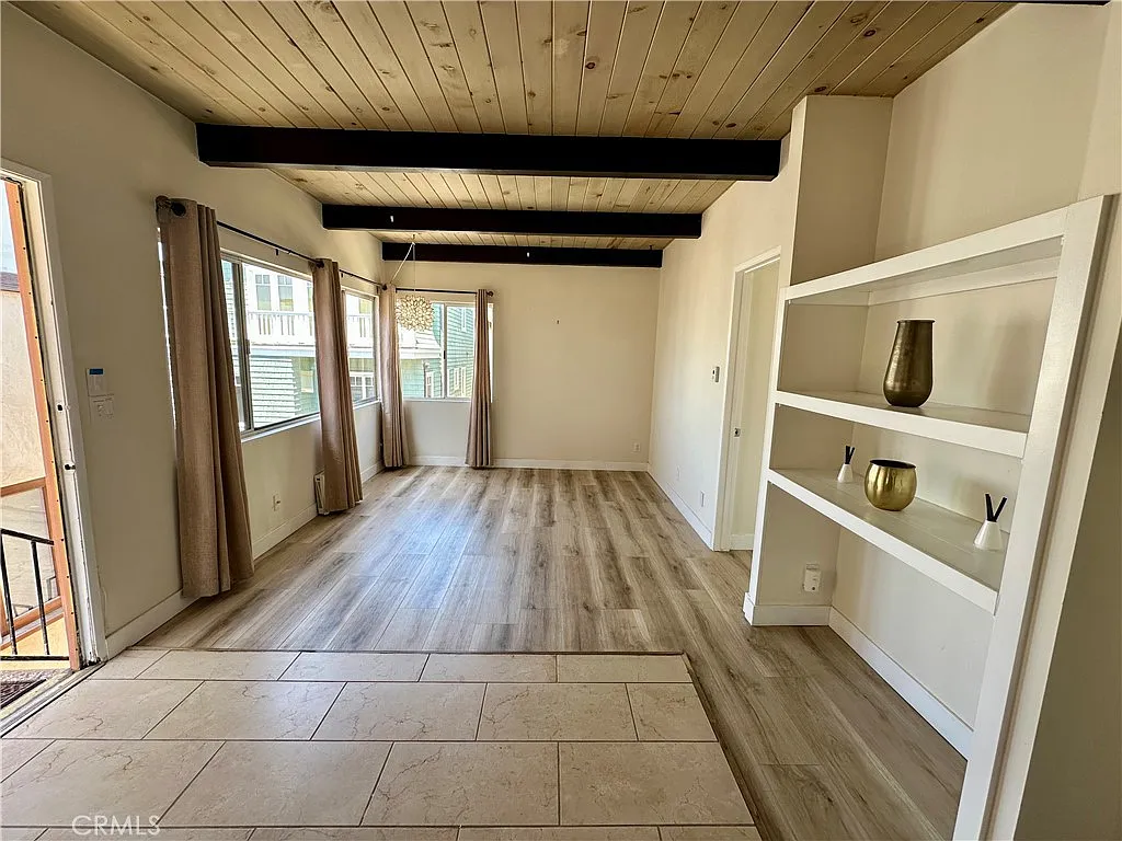 2 bed, 720 sqft, $4,000 — Photo 4