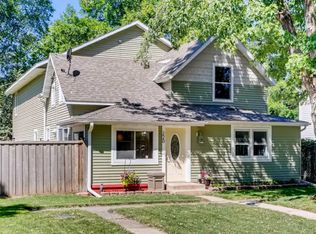 220 Elm St S, Belle Plaine, MN 56011