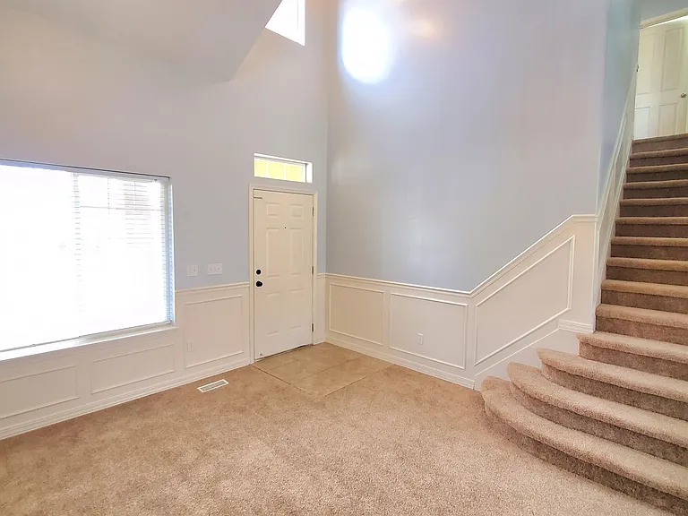 483 E Apple Blossom Ln — Photo 6