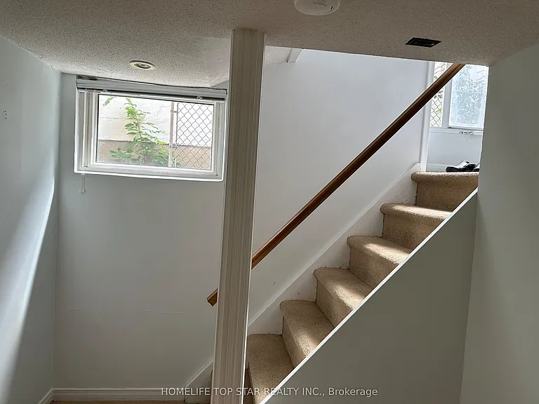 209 W Connaught Ave #BASEMENT — Photo 6