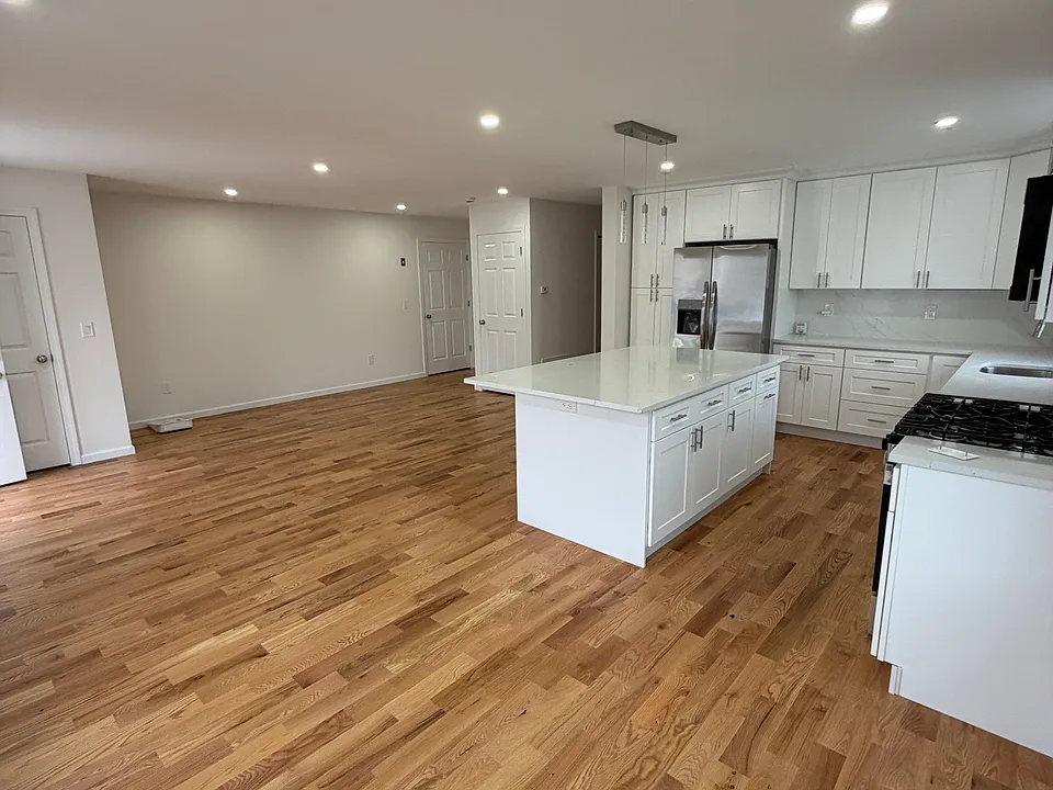 131 Columbia St #1