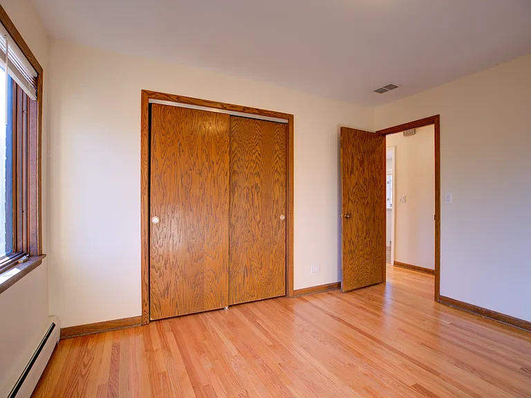 5715 N Cicero Ave #2 — Photo 16