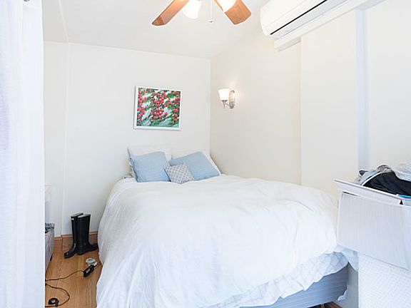 3rd image of 89 Myrtle St APT 2