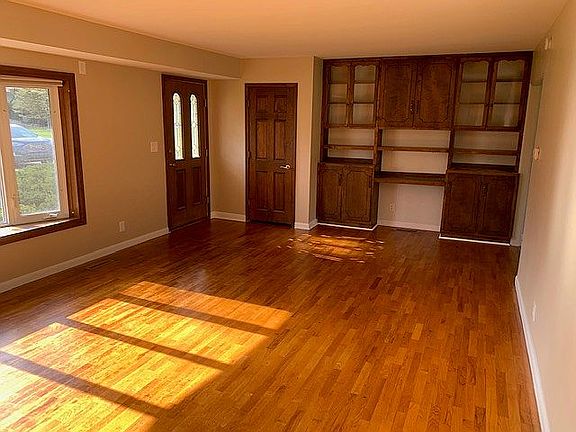 5th image of 4058 Allen Ct