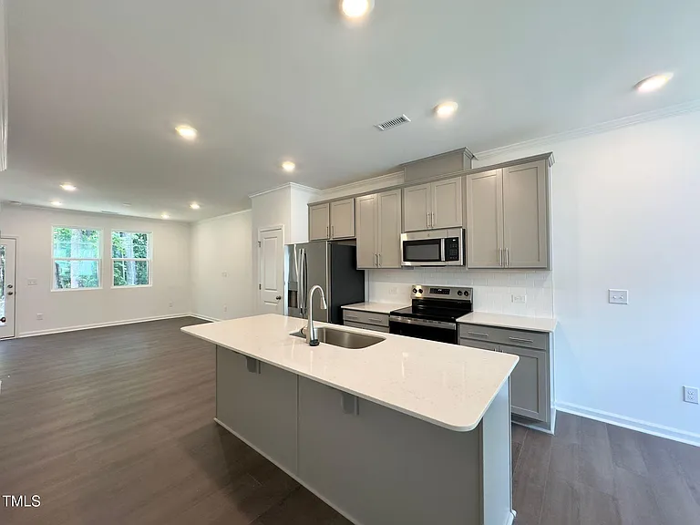 1529 Crescent Townes Way — Photo 7