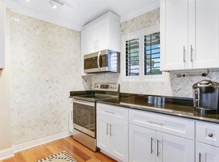 915 Club Dr, Palm Beach Gardens, FL 33418