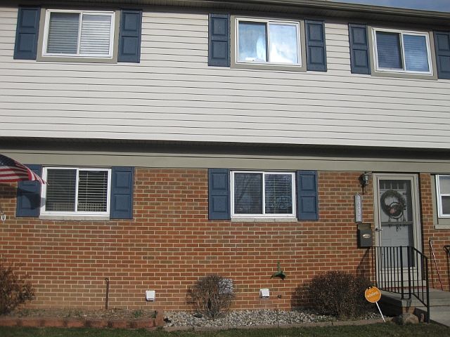 1st image of 25836 Salem St