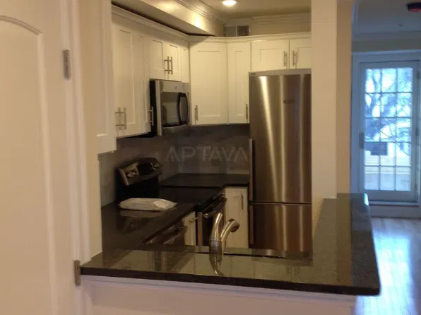 25 Wheatland St #9, Somerville, MA 02145