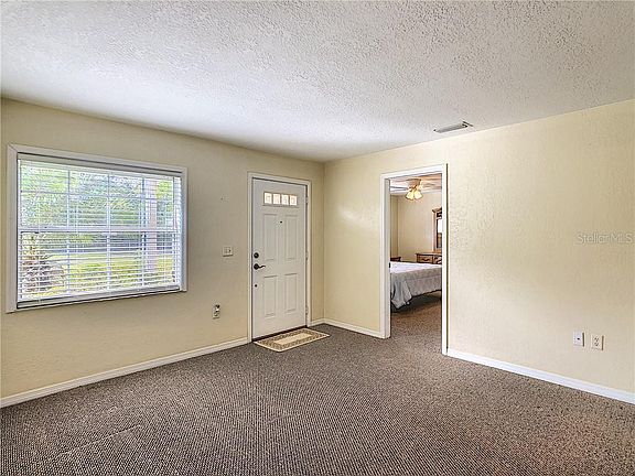 4th image of 4511 Log Cabin Dr