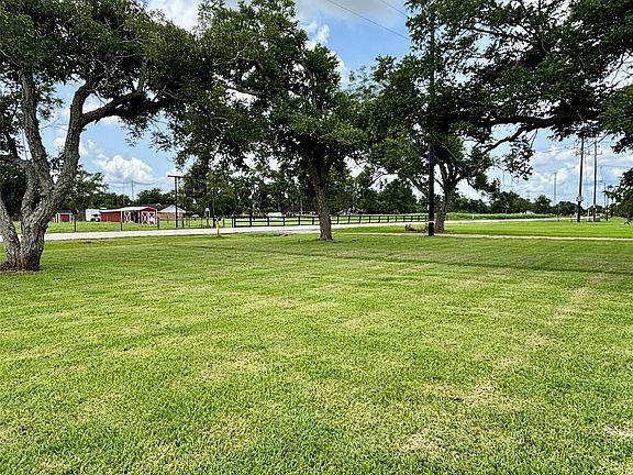 5th image of 9264 Fm 1728 Rd