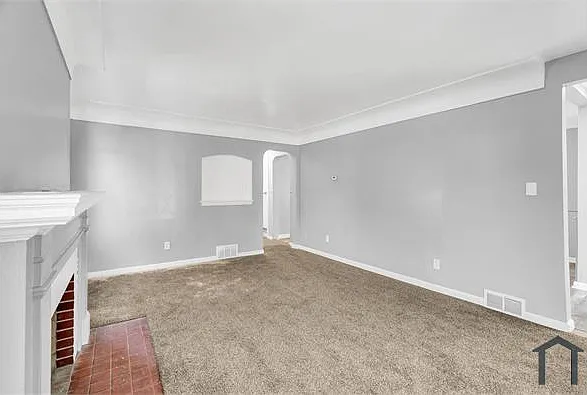 9460 Lakepointe St — Photo 13