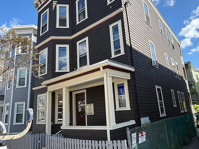 16 Raven St #3 — Photo 1