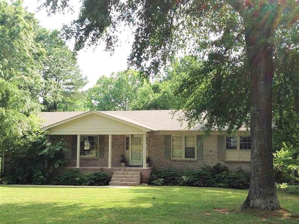 2nd image of 214 Constitution Dr
