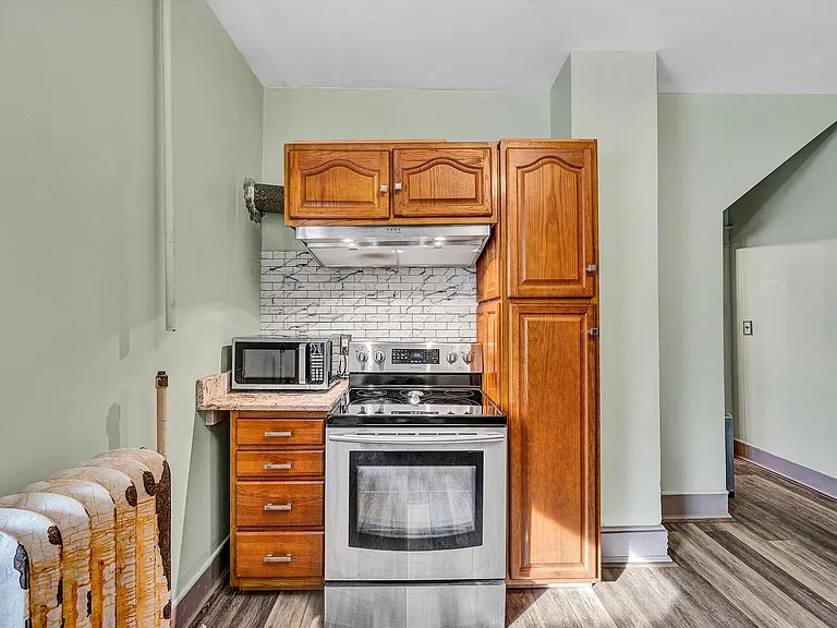 1602 Memorial Ave SW — Photo 9