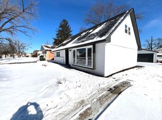 16943 Old Elm Dr, Country Club Hills, IL 60478