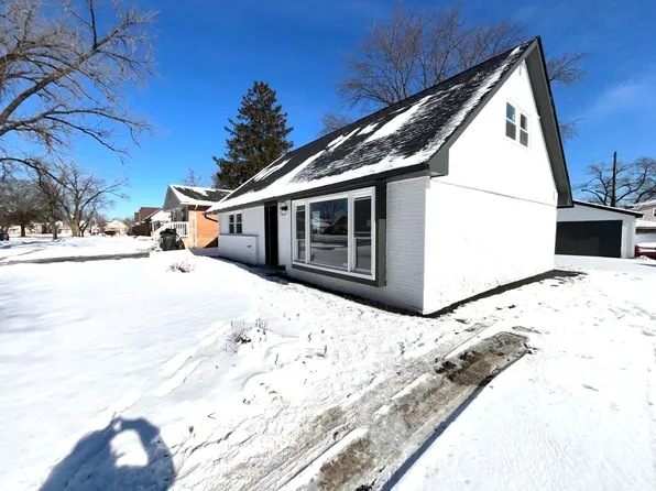 16943 Old Elm Dr, Country Club Hills, IL 60478