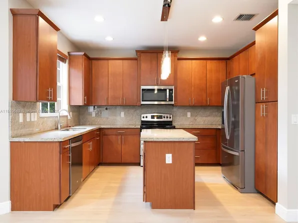 2028 SW 16th Ter #2028, Fort Lauderdale, FL 33315