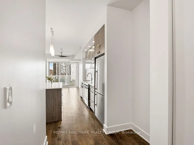 255 Bay St #801 — Photo 7