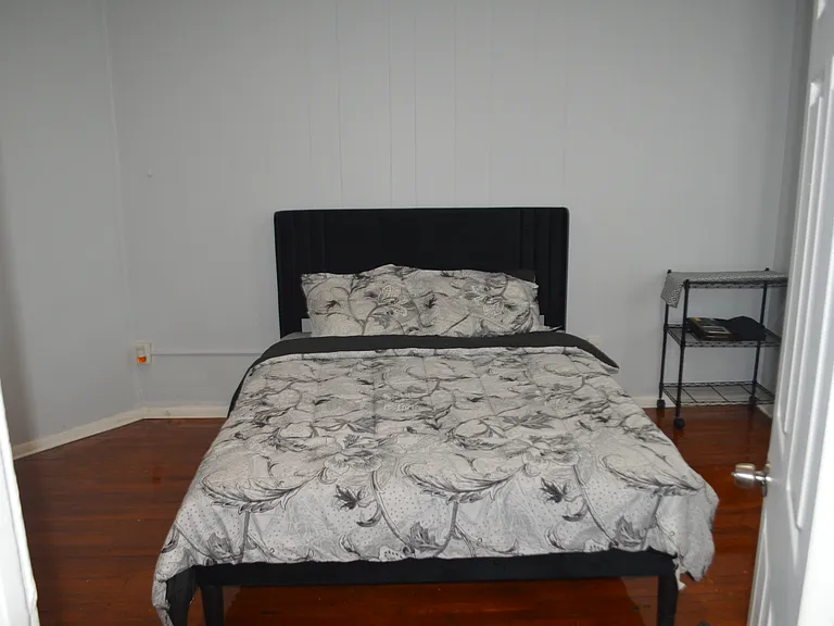 73 2nd St #2A — Photo 12
