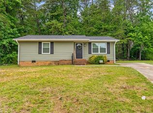 3855 Queen Ann Cir, Winston Salem, NC 27106