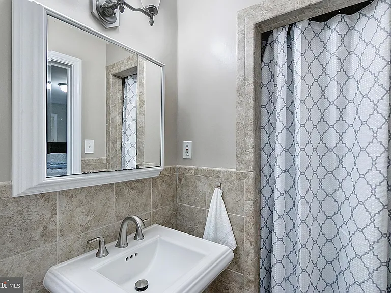2108 48th St NW — Photo 15